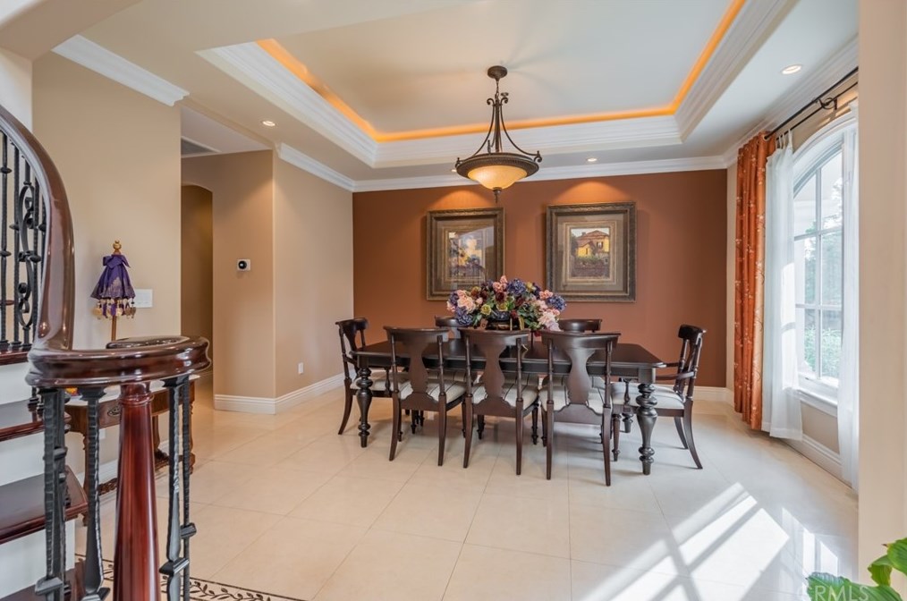 820 Deep Springs Dr, Claremont CA  91711-1402 exterior