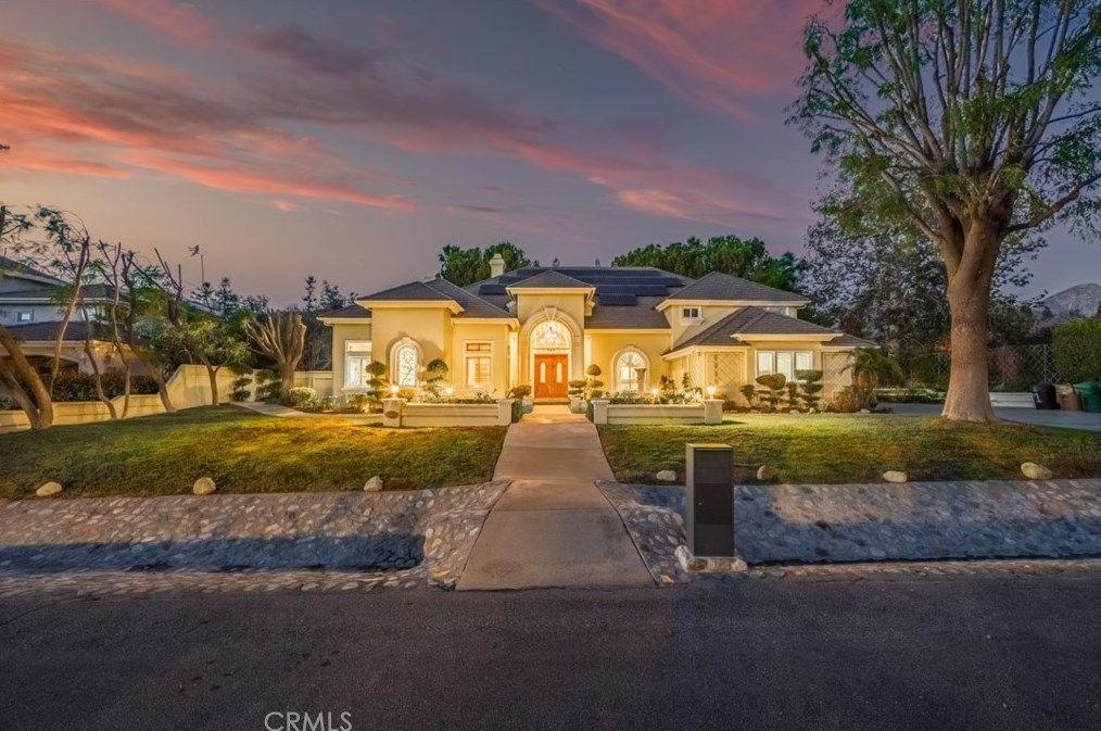 889 Pomello Dr, Claremont, CA 91711-2049