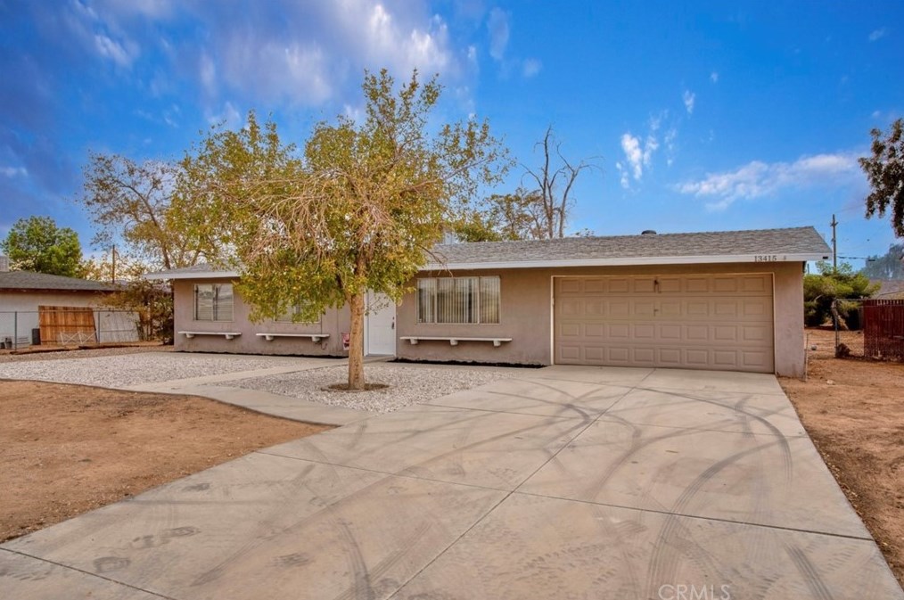 13415 Yakima Rd, Apple Valley, CA 92308-6493