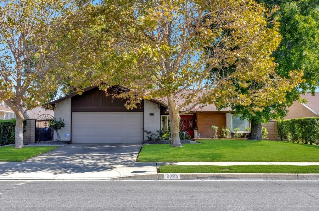 2025 Redwood Ave, Ontario, CA 91762-6343