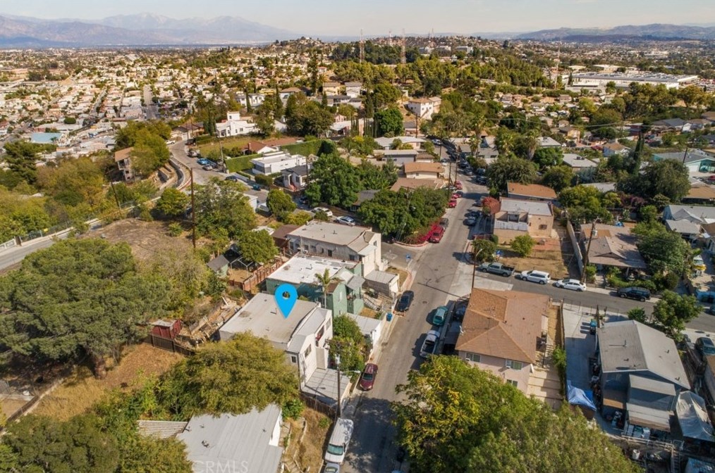 3829 Bostwick St, Los Angeles CA  90063-1703 exterior