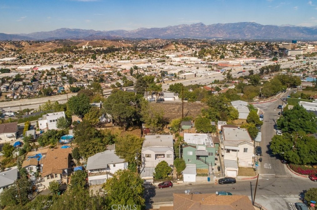 3829 Bostwick St, Los Angeles CA  90063-1703 exterior