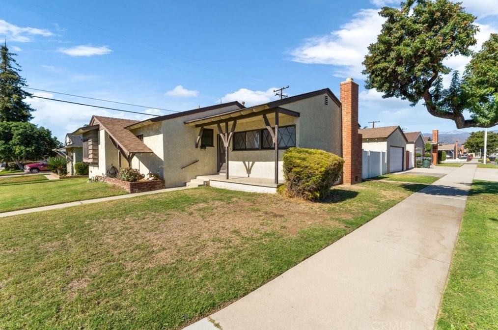 1109 W Queenside Dr, Covina, CA 91722