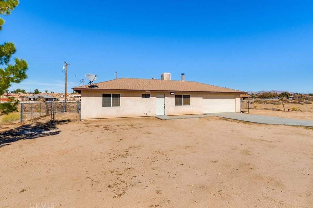 22758 Rancho St, Apple Valley, CA 92308-3908