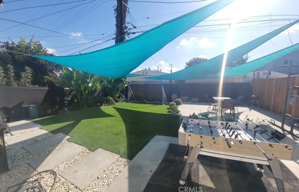 1816 83rd St, Los Angeles CA  90001-4009 exterior