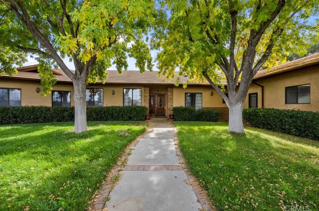 1314 Avenue, Palmdale, CA 93551-2149