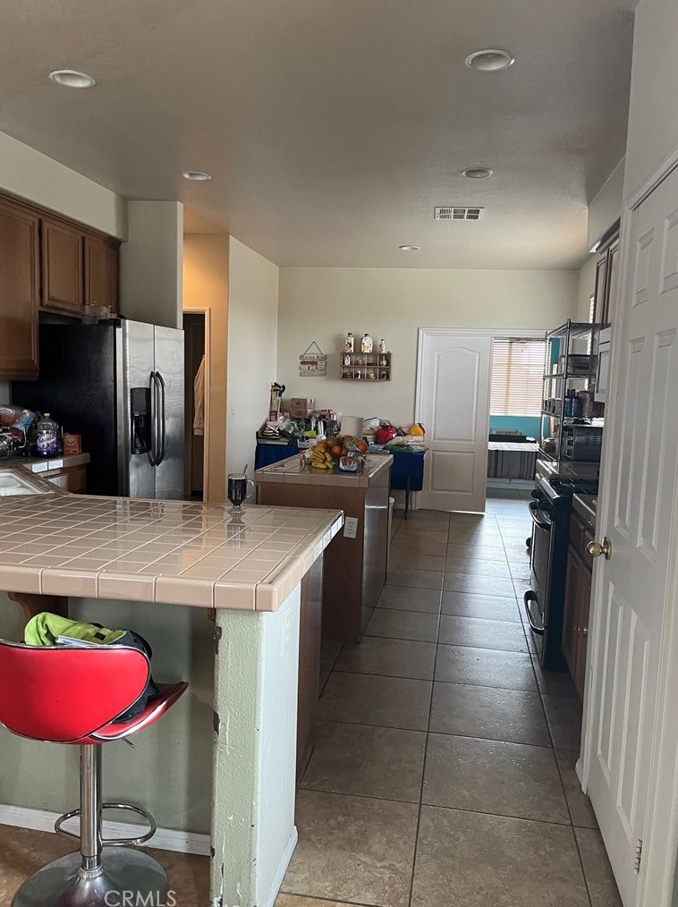 11776 Wallflower Ct, El Mirage, CA 92301
