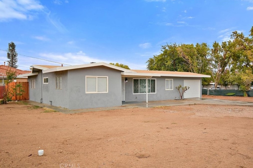 9410 Timberlane Ave, Hesperia, CA 92345