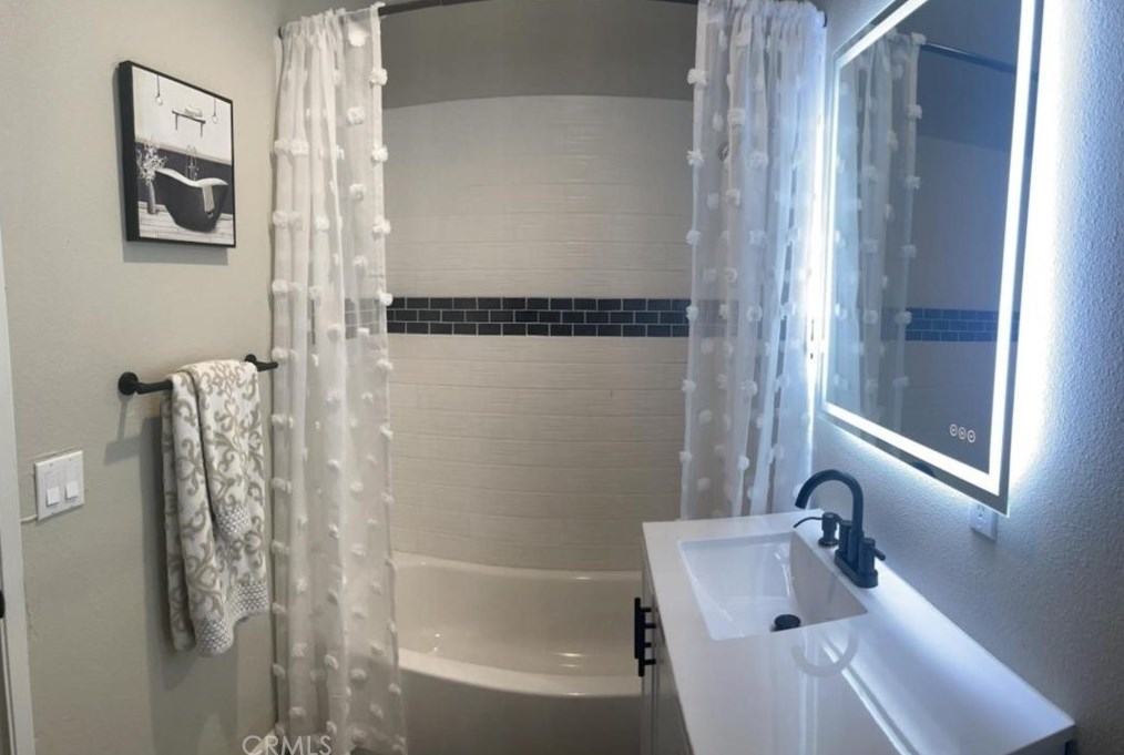 116 Fredricks St, Barstow CA  92311-2810 exterior