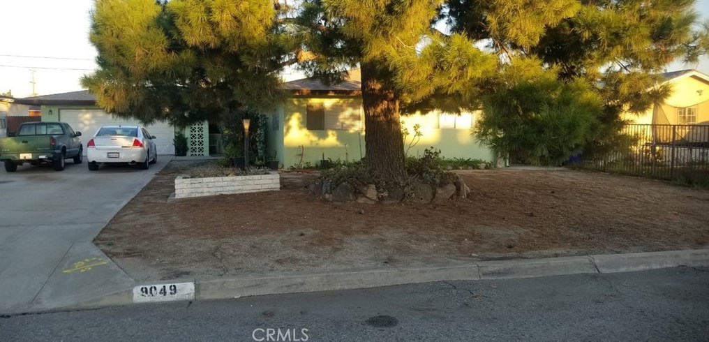 9049 Ferndale Ave, Fontana, CA 92335-6017