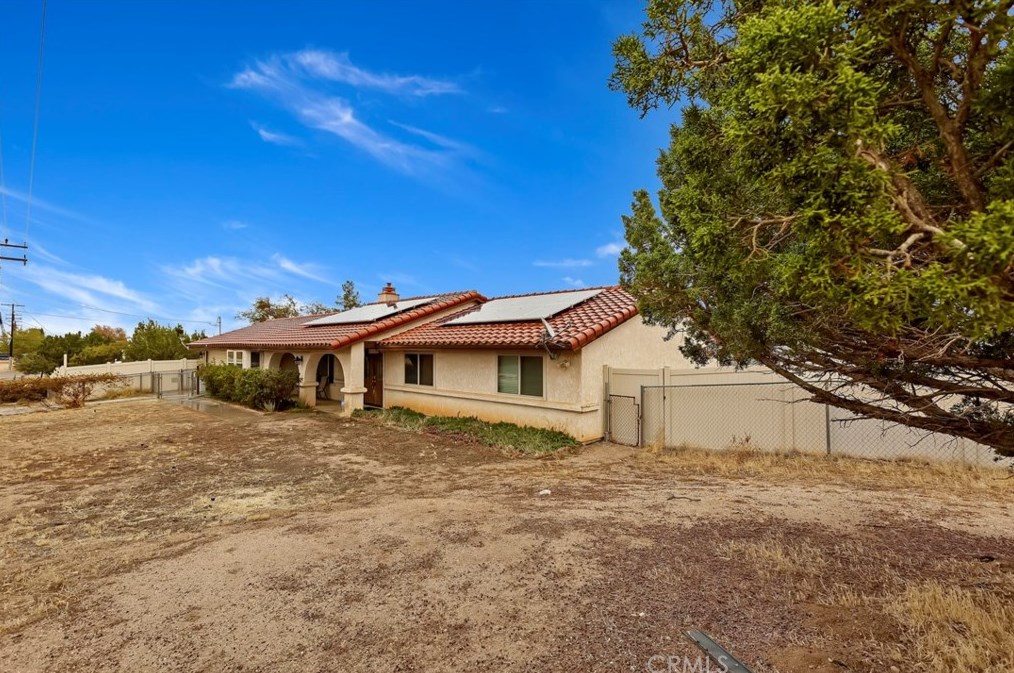 8135 C Ave, Hesperia CA  92345-5906 exterior