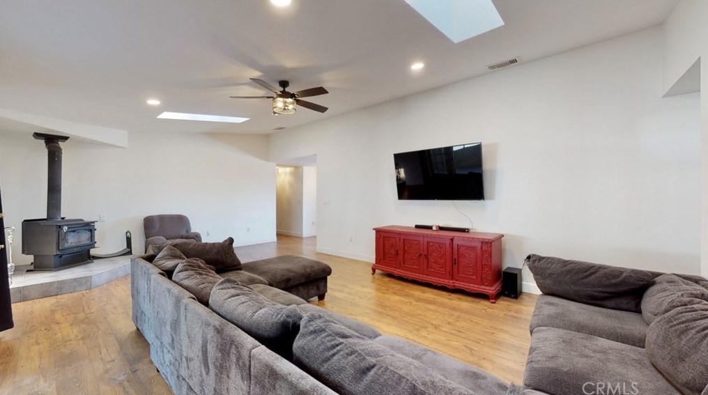 14795 Apple Valley Rd, Apple Valley CA  92307-5105 exterior