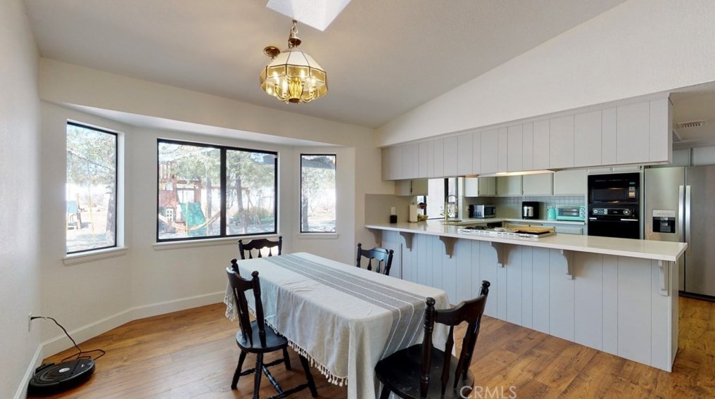 14795 Apple Valley Rd, Apple Valley CA  92307-5105 exterior