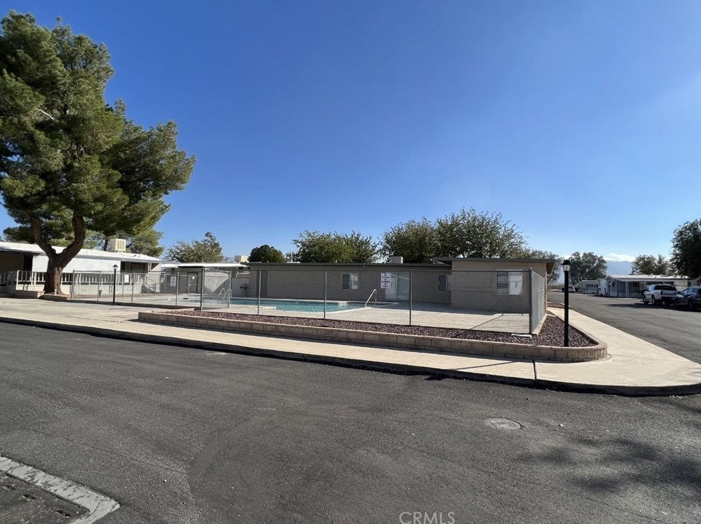22601 Bear Valley Rd #37, Apple Valley, CA 92308