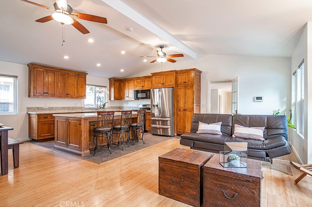 1866 Lundy Ave, Pasadena CA  91104-1054 exterior