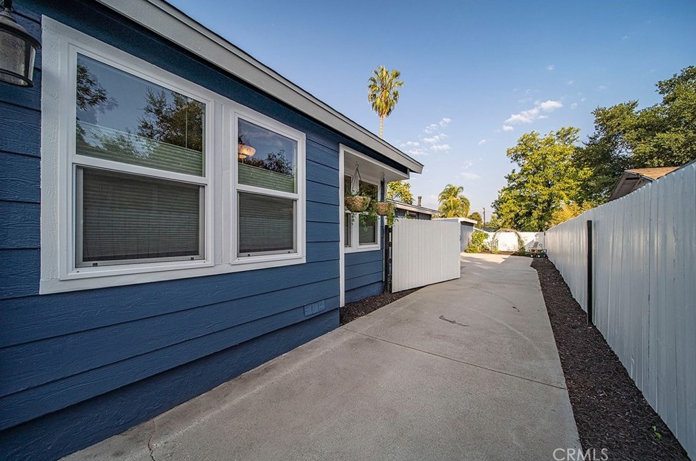 1866 Lundy Ave, Pasadena CA  91104-1054 exterior