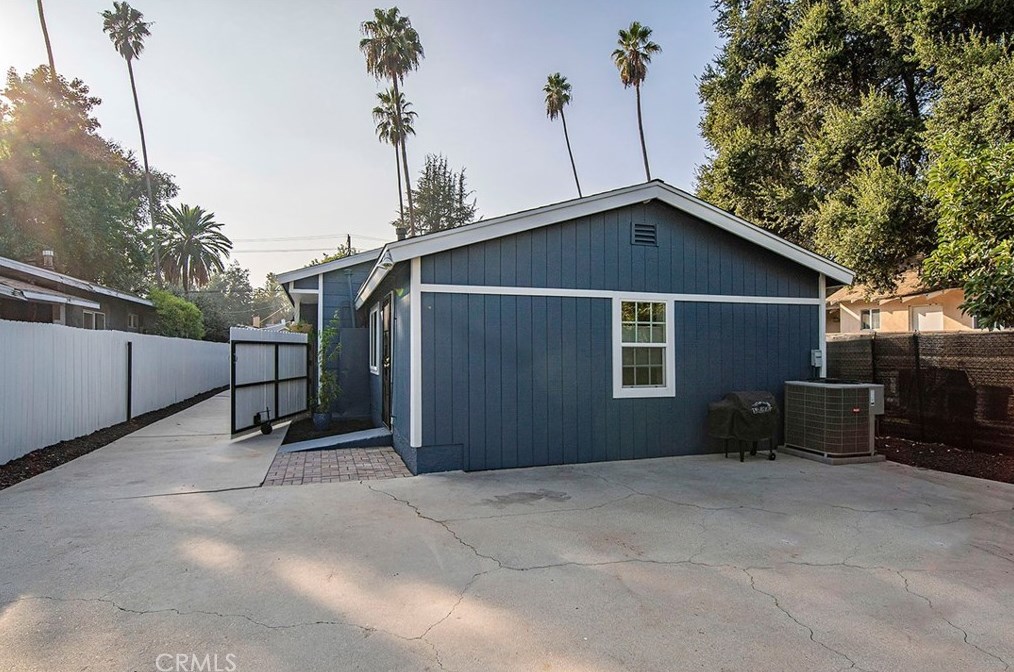 1866 Lundy Ave, Pasadena CA  91104-1054 exterior