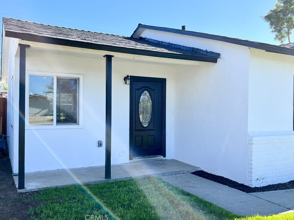 7001 Olive St, Highland, CA 92346-3021