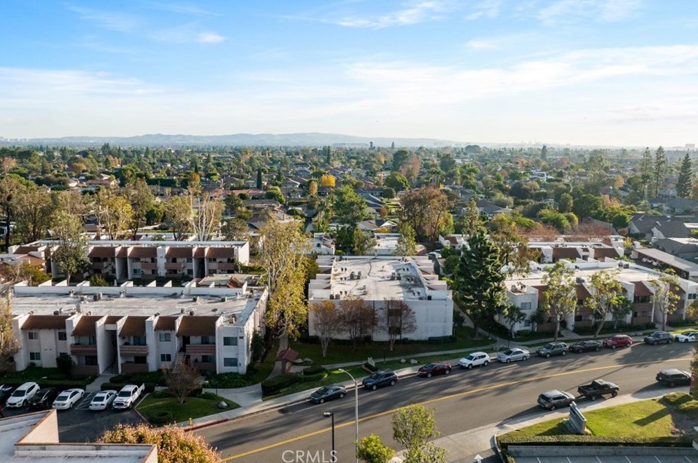 17522 Vandenberg Ln #11, Tustin, CA 92780