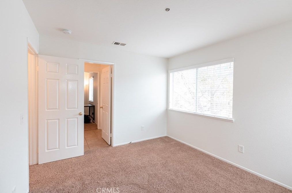 15029 Fox Ridge Dr, Fontana CA  92336-1101 exterior