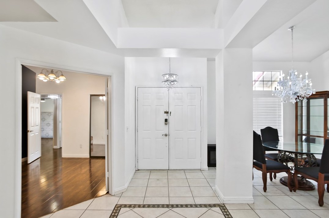 12390 Iroquois Rd, Apple Valley, CA 92308