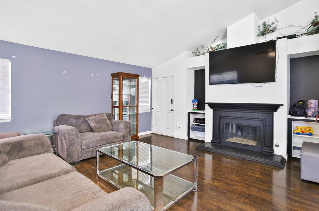 12390 Iroquois Rd, Apple Valley CA  92308-6890 exterior