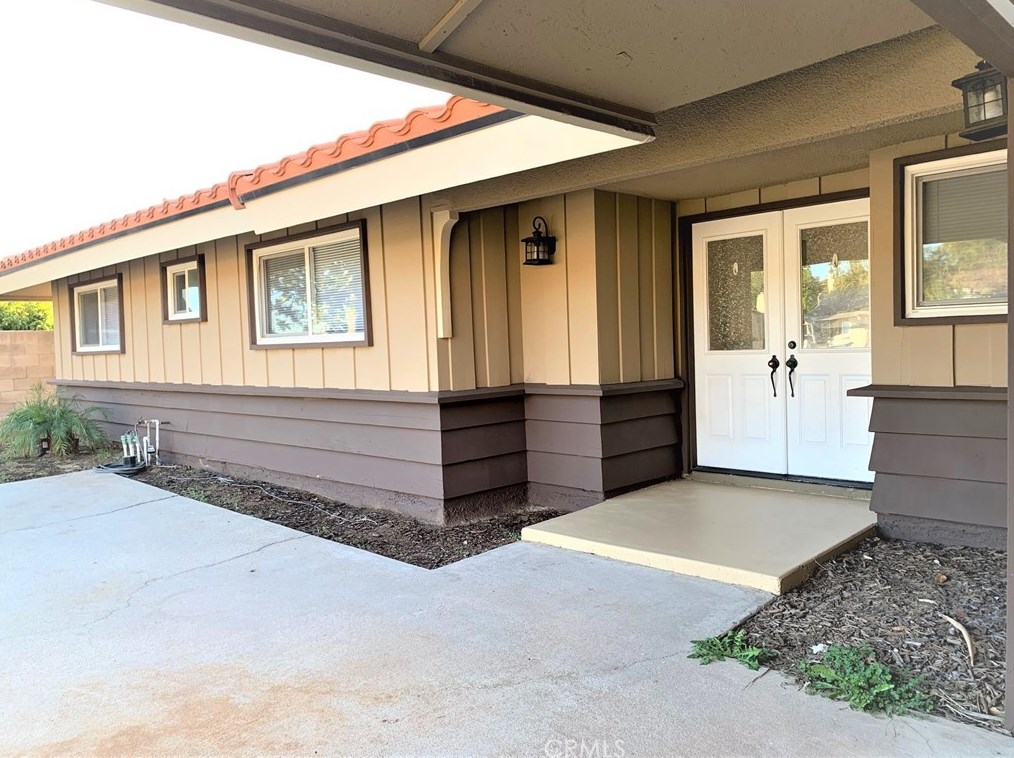 6090 Newcomb St, San Bernardino, CA 92404