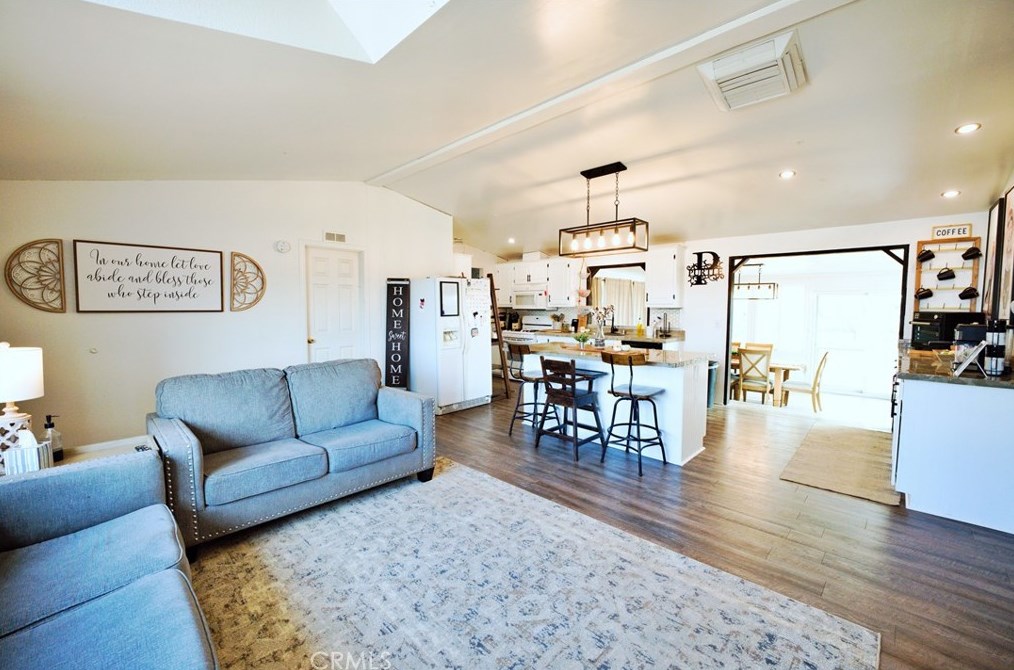 13245 Nevada Rd, Phelan CA  92371 exterior