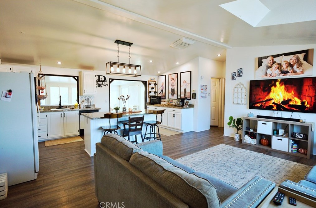 13245 Nevada Rd, Phelan, CA 92371