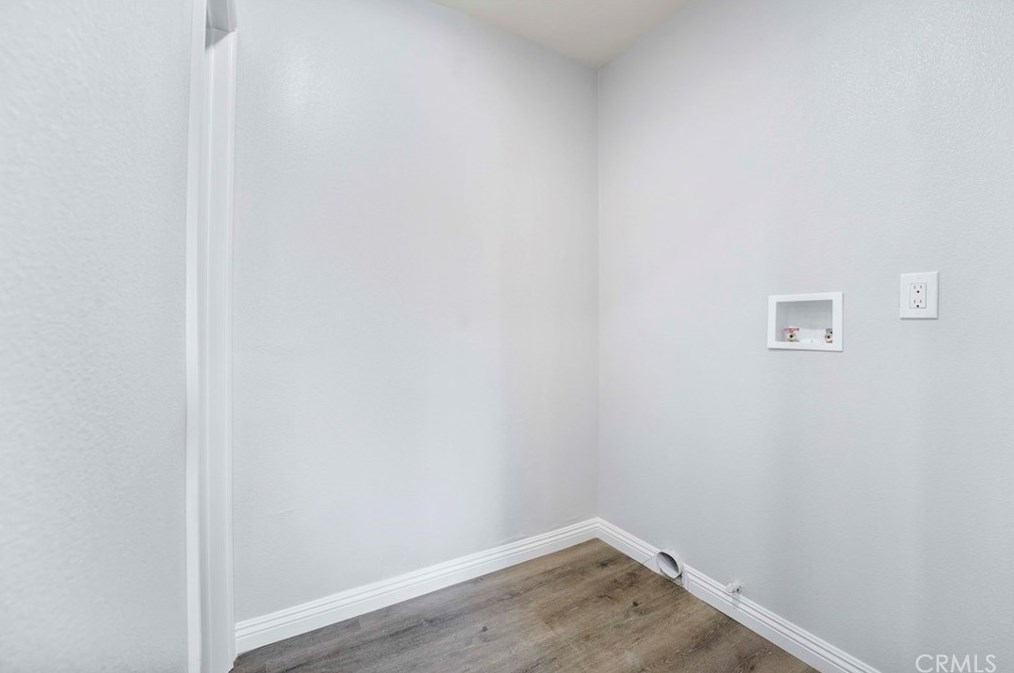 12112 Mckinley Ave, Los Angeles CA  90011-5408 exterior