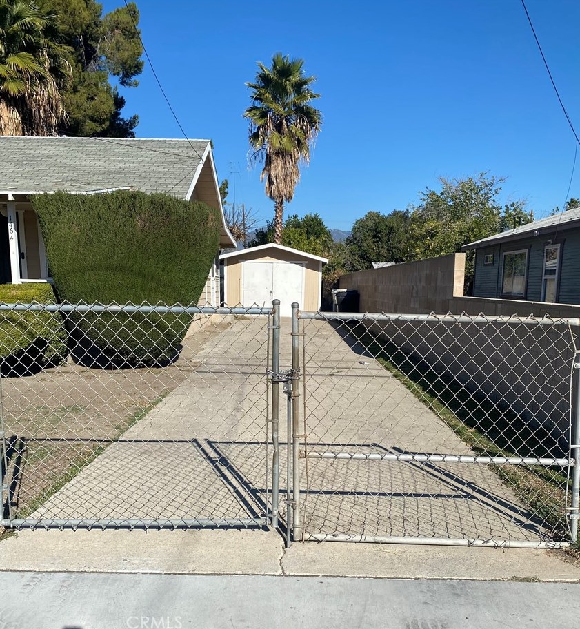 1464 Union St, San Bernardino, CA 92411
