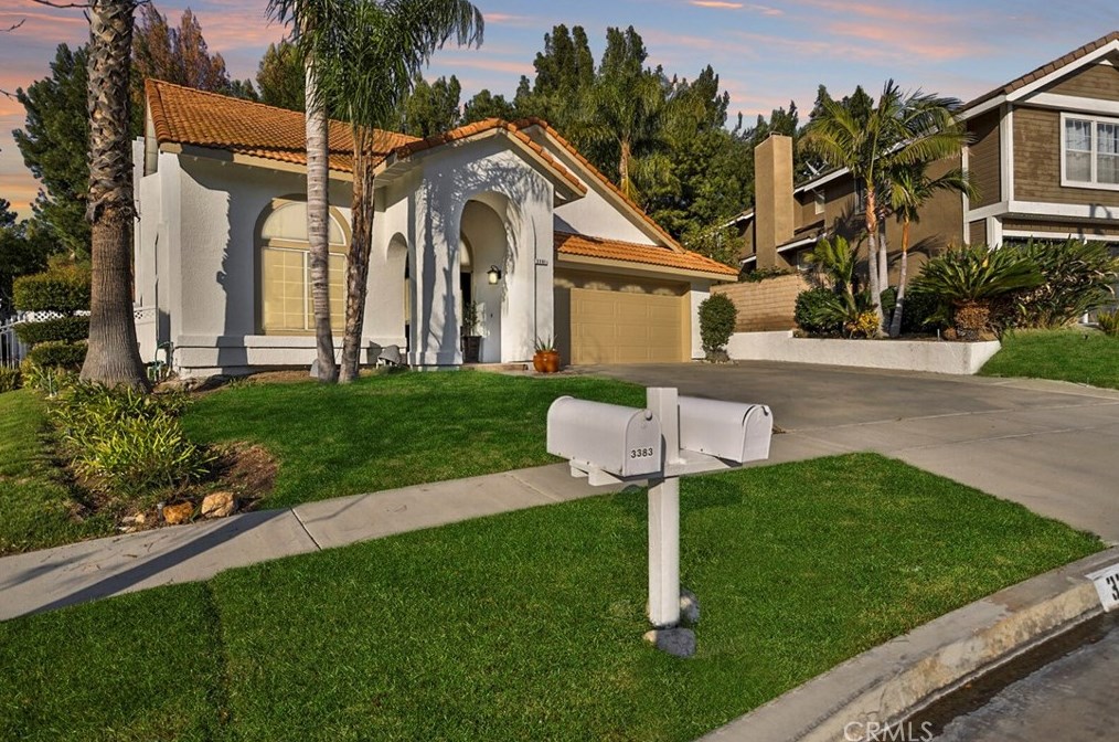 3381 Deaver Dr, Corona, CA 92882-8791