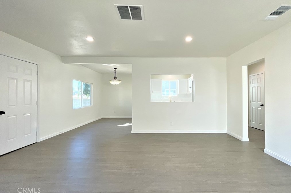 9967 Vena Ave, Los Angeles CA  91331-4548 exterior