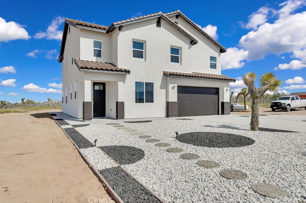 11441 Manada Rd, Phelan, CA 92371
