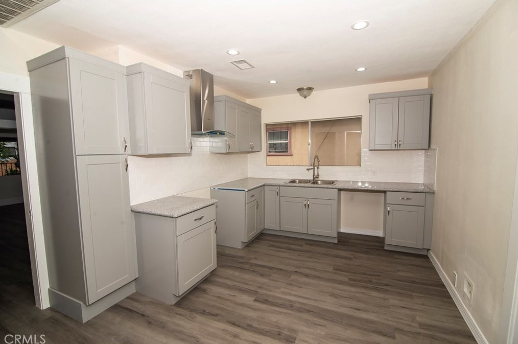 2682 Carleton Ave, Los Angeles CA  90065-1109 exterior