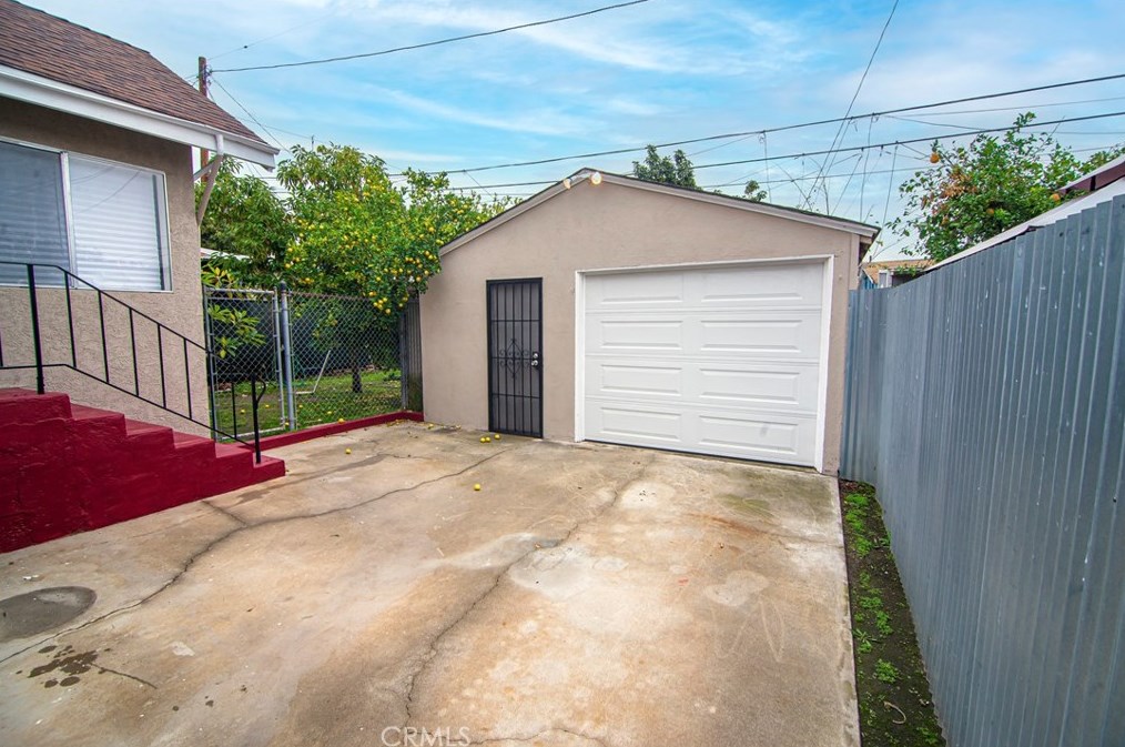 2682 Carleton Ave, Los Angeles CA  90065-1109 exterior