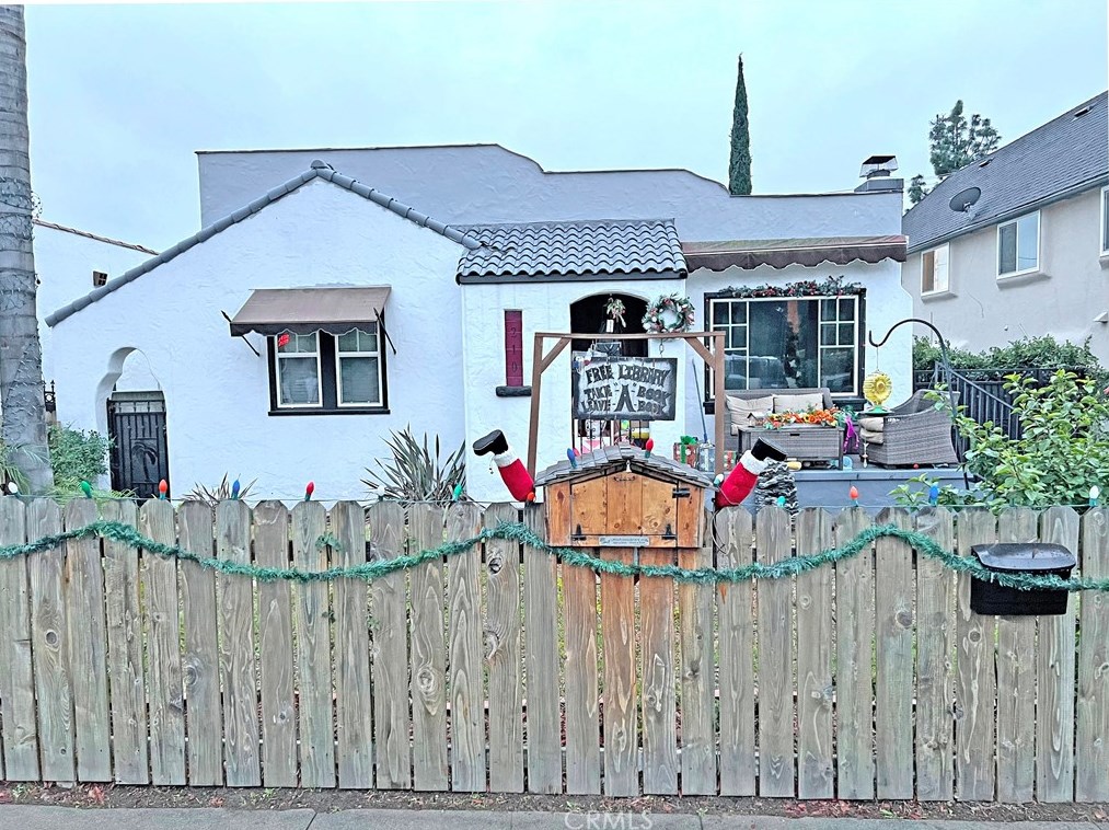 210 W Mountain View Ave, Glendora, CA 91741