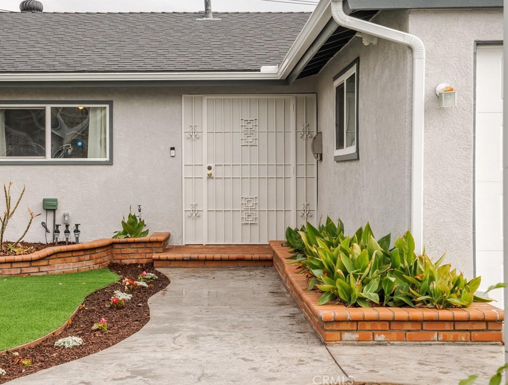112 Pintado Dr, Pomona, CA 91765-1544