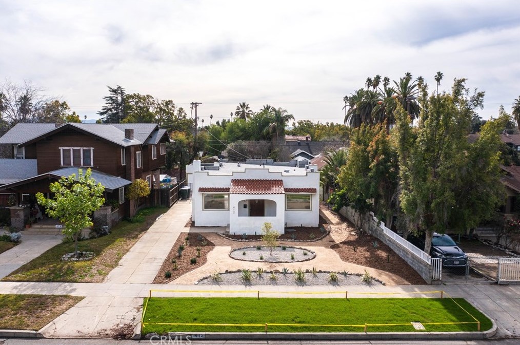 412 E Columbia Ave, Pomona, CA 91767