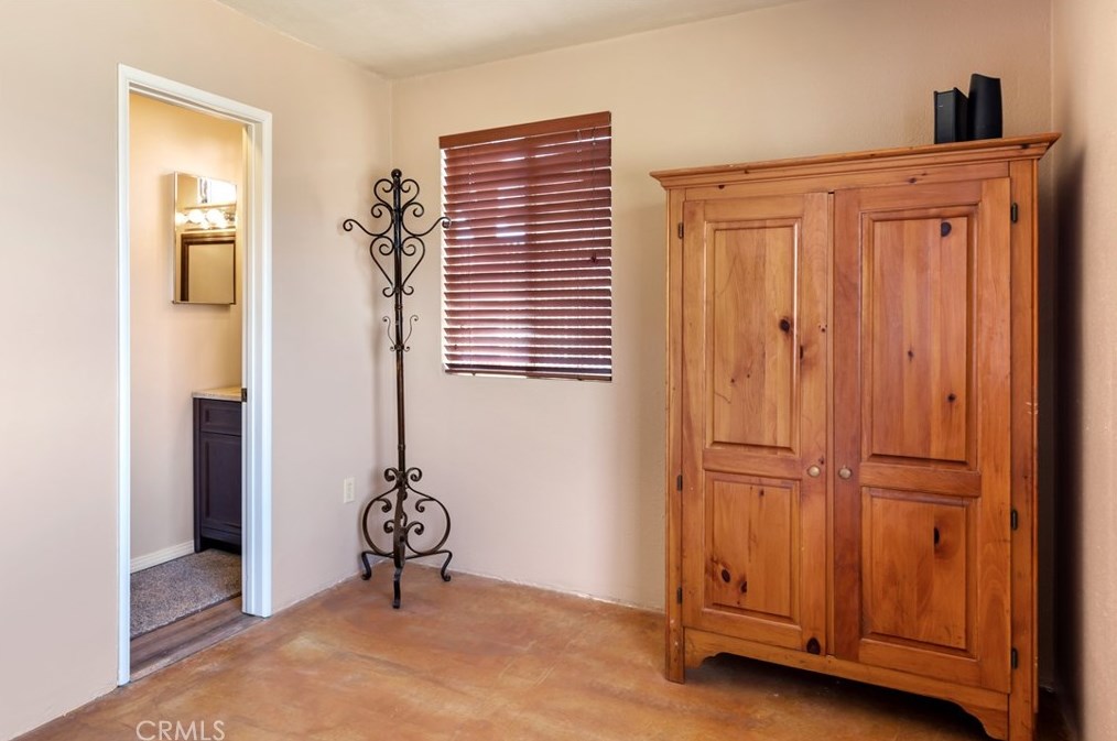 61854 Crest Circle Dr, Joshua Tree CA  92252-2654 exterior