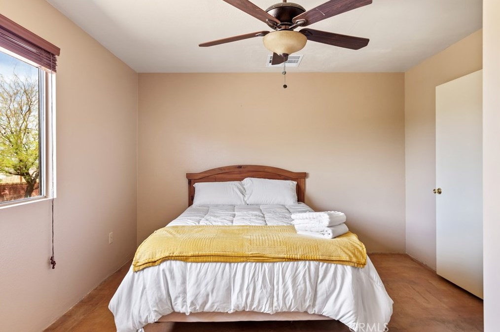 61854 Crest Circle Dr, Joshua Tree CA  92252-2654 exterior