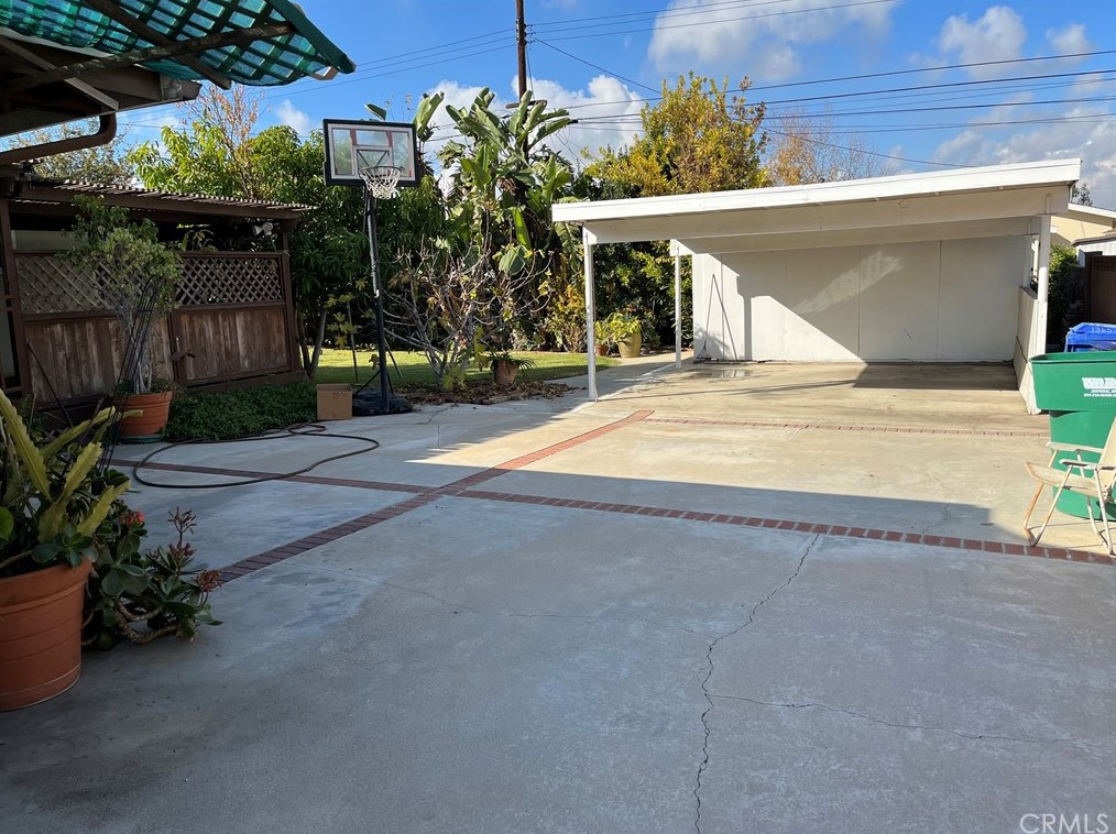 411 Damien Ave, La Verne, CA 91750