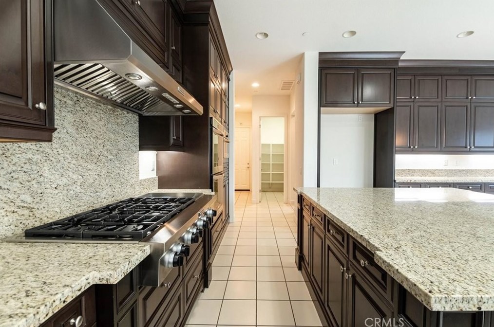 20081 Umbria Way, Yorba Linda CA  92886-8636 exterior