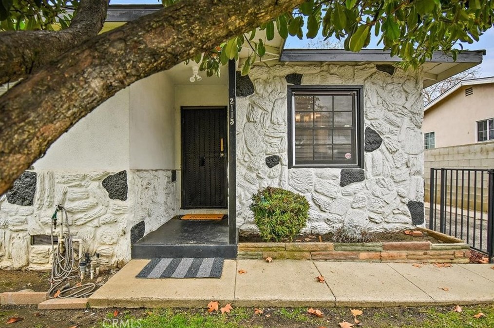 2115 Ramsey Way, Pomona, CA 91767-2817