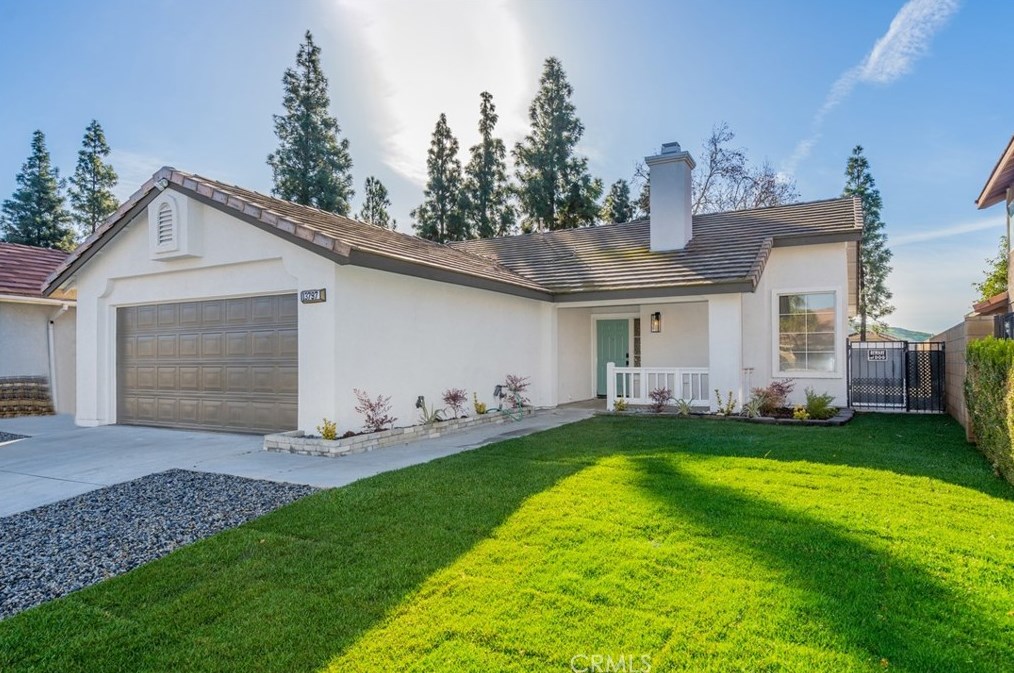 13797 Mesquite Dr, Fontana, CA 92337-0781