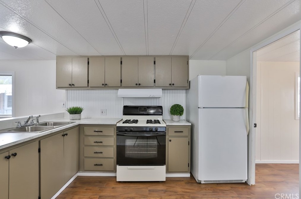 3825 Valley Blvd #5, Walnut, CA 91789