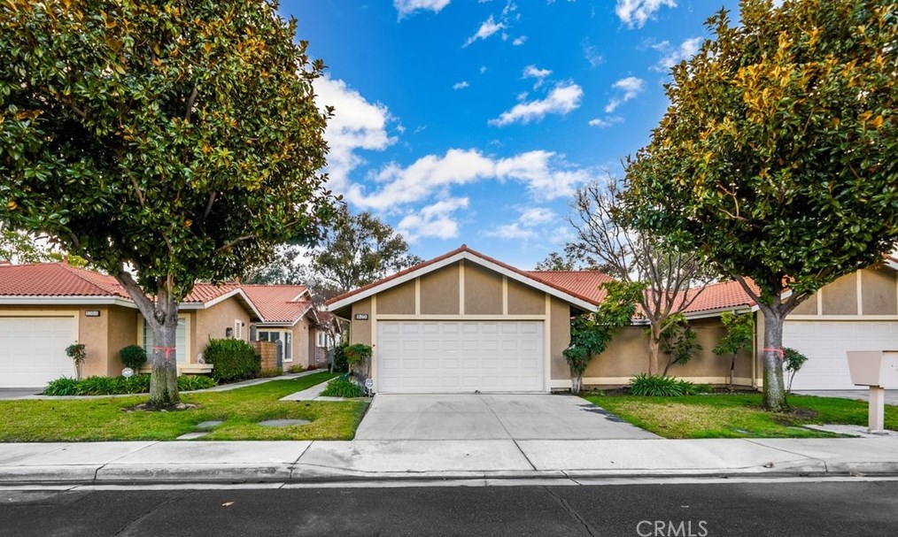 1260 Upland Hills Dr, Upland, CA 91786