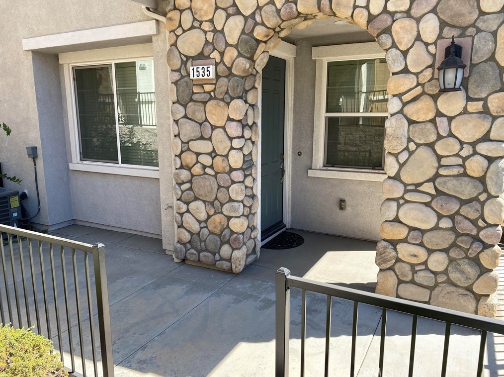 1535 Milan Ct, Upland, CA 91786