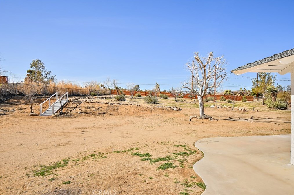 6762 Outpost Rd, Joshua Tree CA  92252-2238 exterior