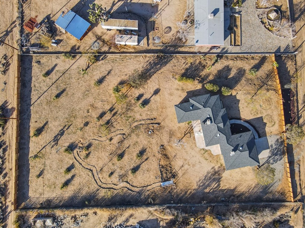 6762 Outpost Rd, Joshua Tree CA  92252-2238 exterior